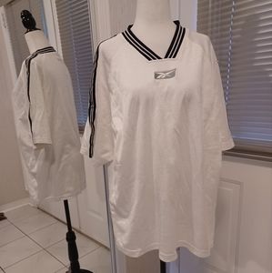 4/$40 Thick White Reebok Tee - Size Large